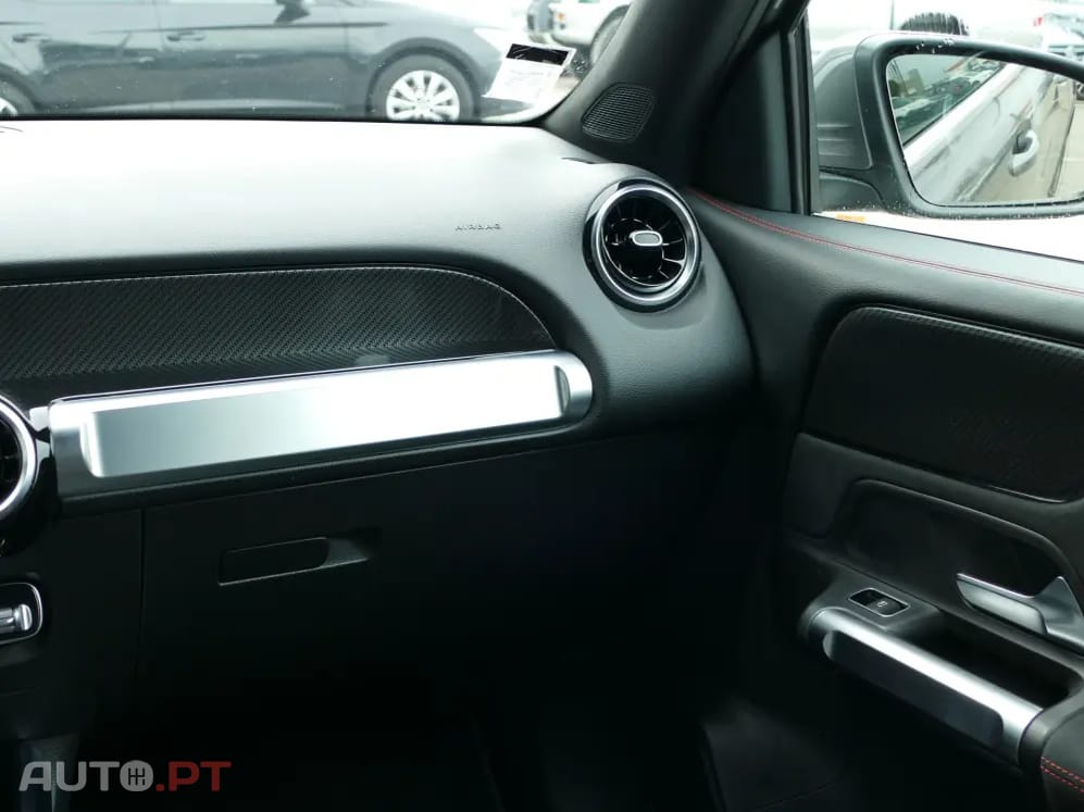 Mercedes-Benz GLB 180 d AMG Line