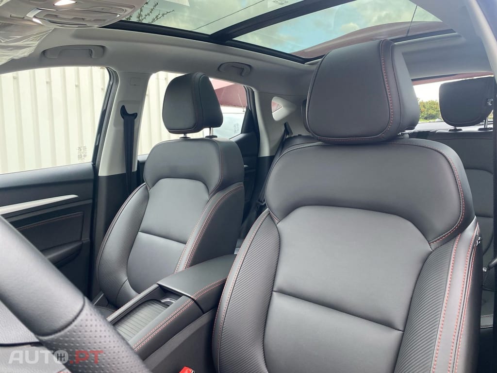 MG ZS EV 72.6 kWh Luxury OBC 11 kW