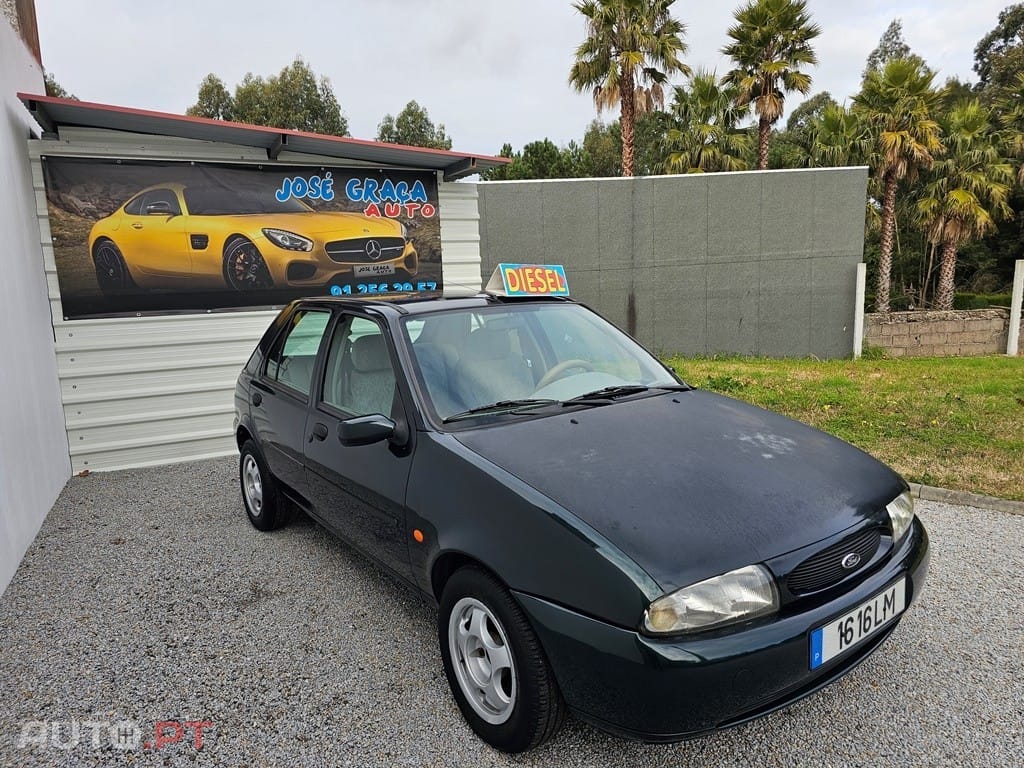 Ford Fiesta 1.8 D Studio