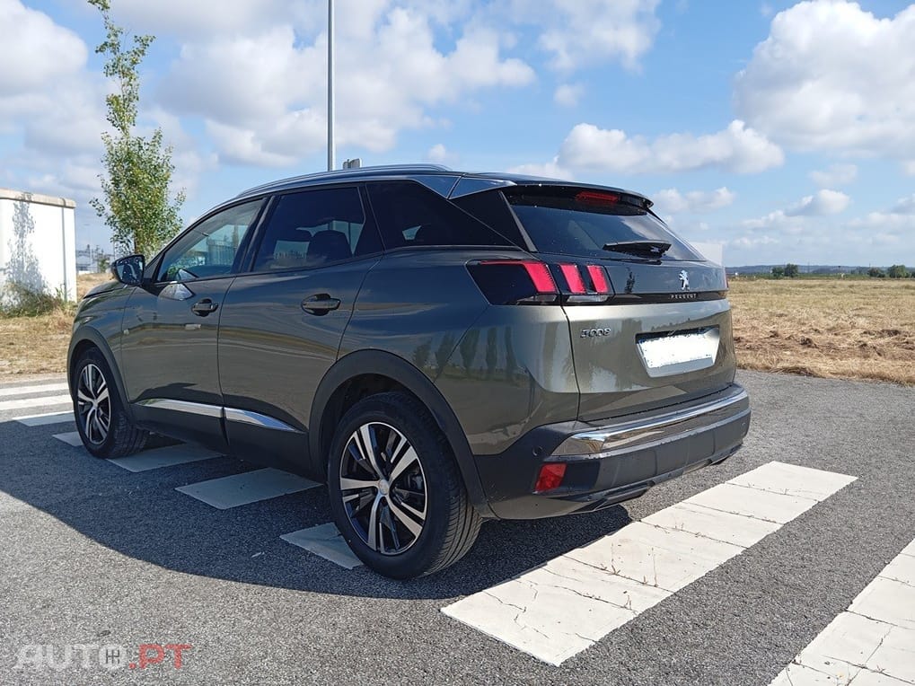 Peugeot 3008 PureTech 130 Stop & Start GPF EAT8 Allure