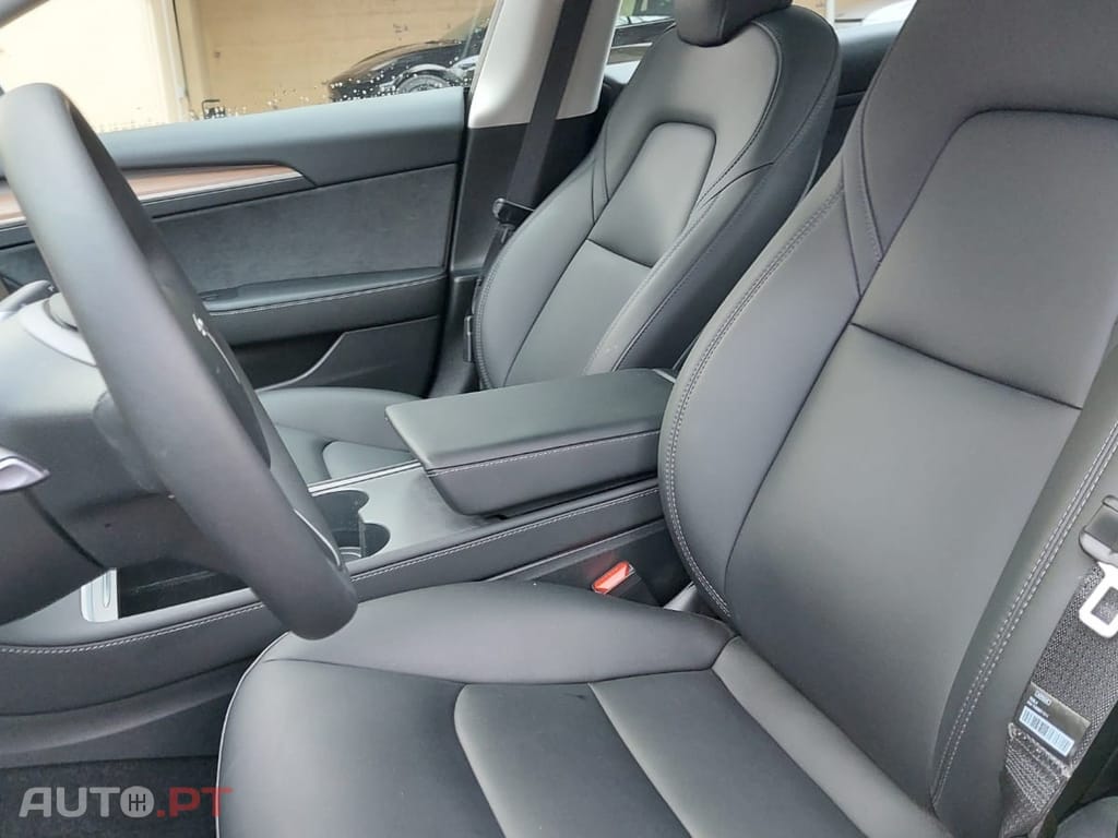 Tesla Model 3 Standard RWD