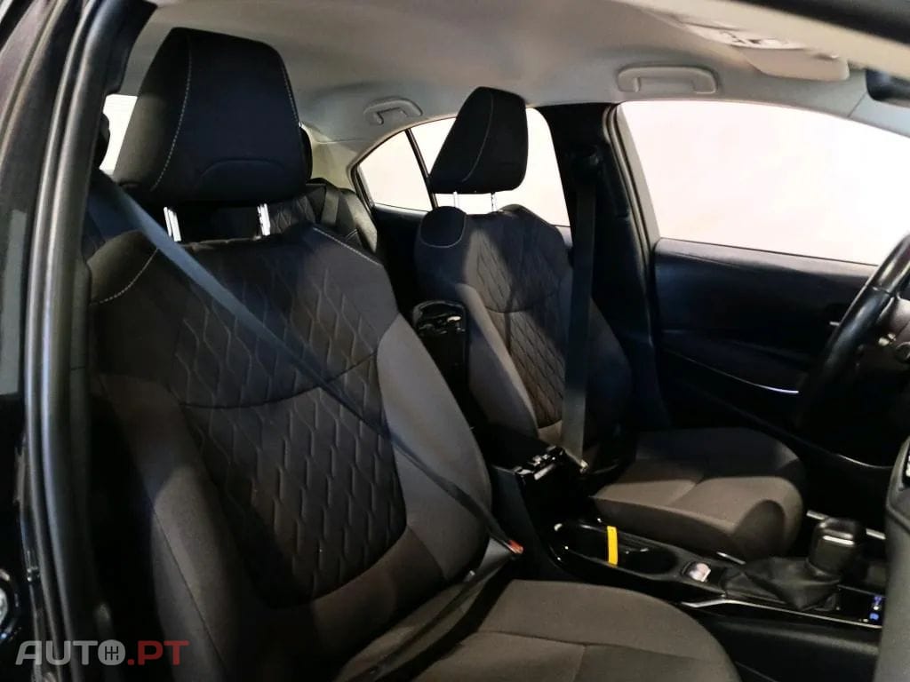Toyota Corolla 1.8 Hybrid Comfort