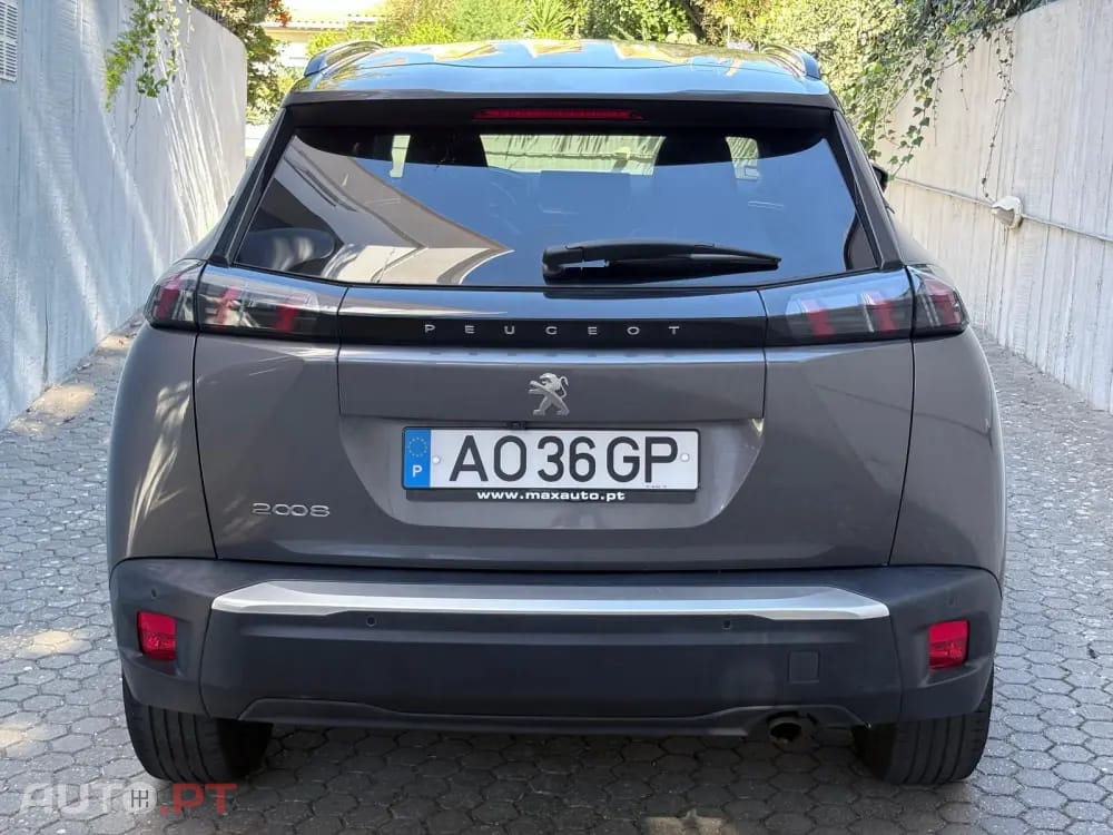 Peugeot 2008 1.2 PureTech Allure