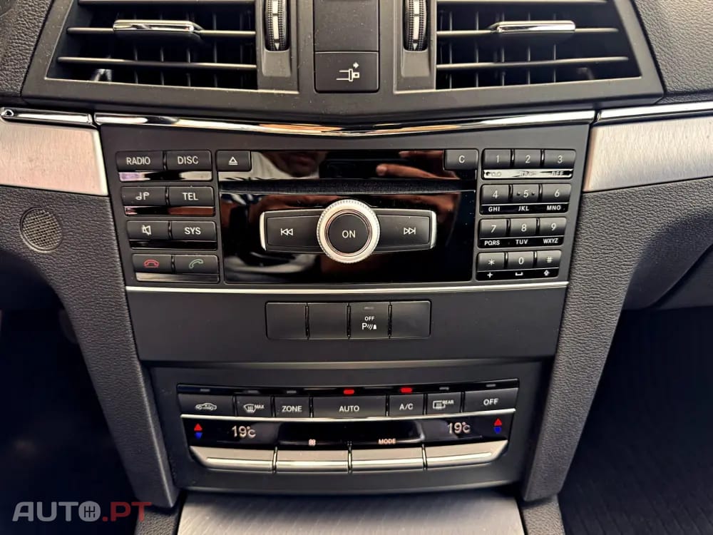 Mercedes-Benz E 220 CDi Avantgarde BlueEfficiency