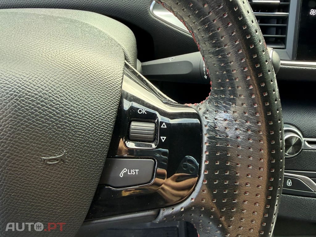 Peugeot 308 1.6 e-THP GTi