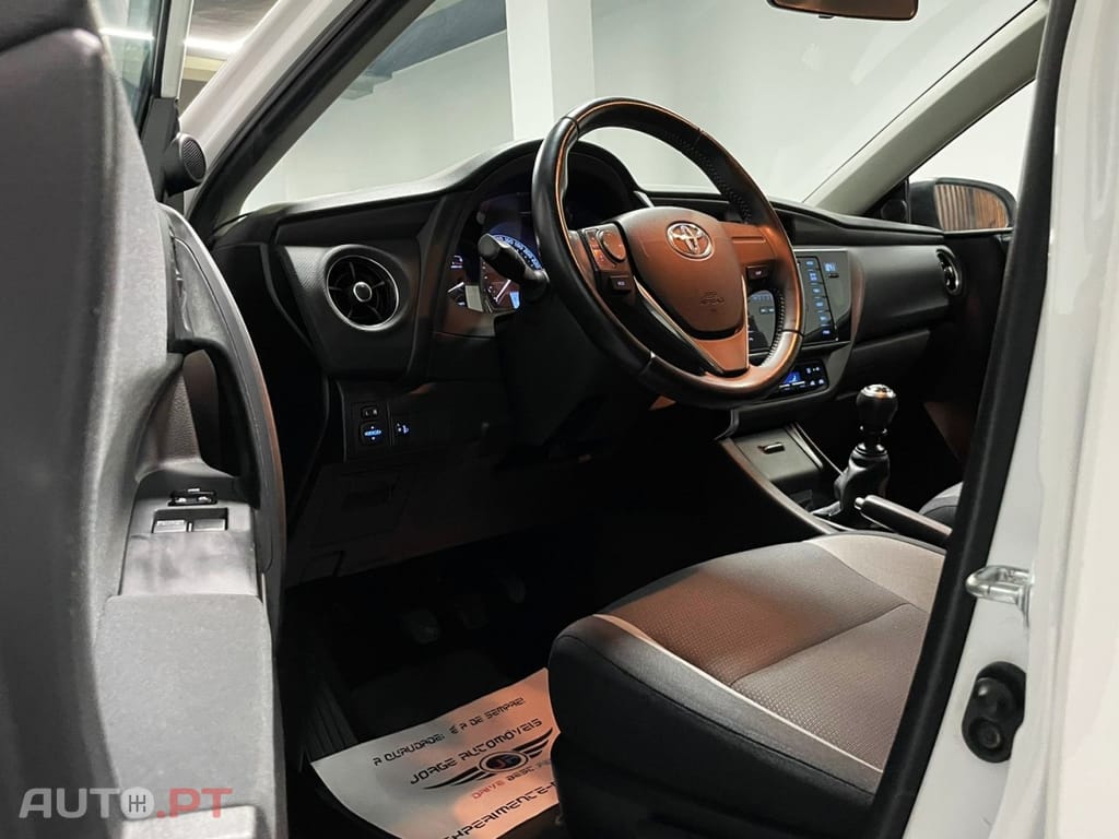 Toyota Auris 1.4 D-4D Comfort