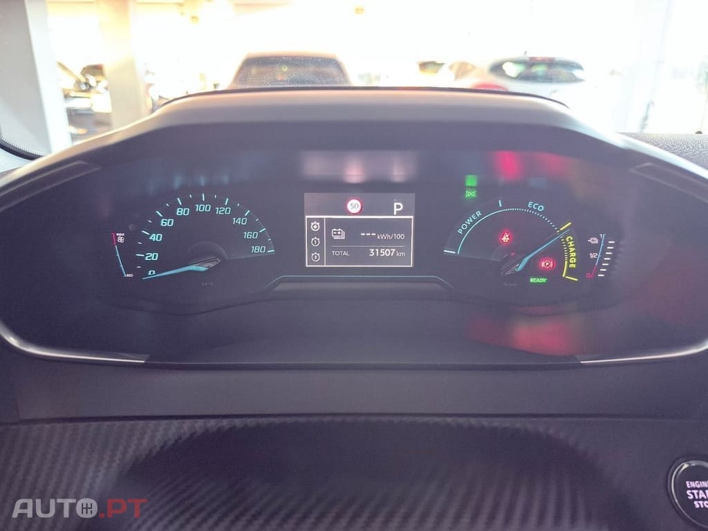 Peugeot E-208 50 kWh Allure Pack