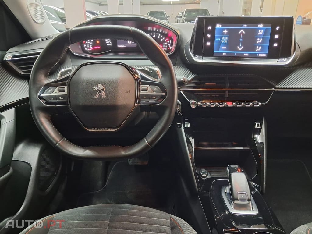 Peugeot 2008 1.2 PureTech Active Pack EAT8