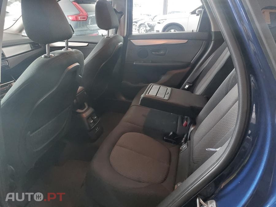 BMW 216 d  Advantage