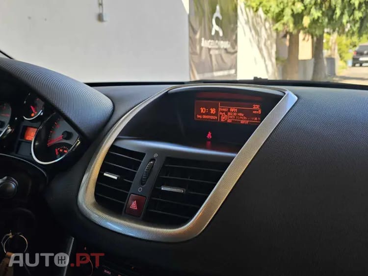 Peugeot 207 SW 1.4 VTi Sportium