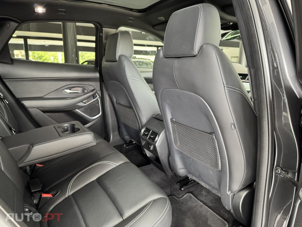 Jaguar E-Pace 1.5 P300e R-Dynamic HSE AWD Aut.