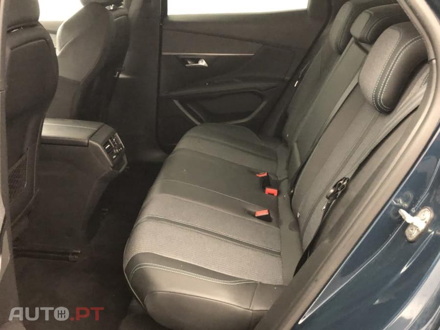 Peugeot 3008 1.2 PureTech Allure Pack EAT8