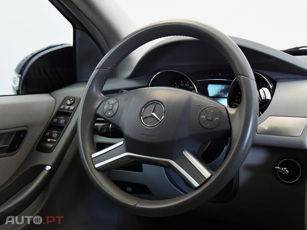 Mercedes-Benz R 320 CDi 4-Matic