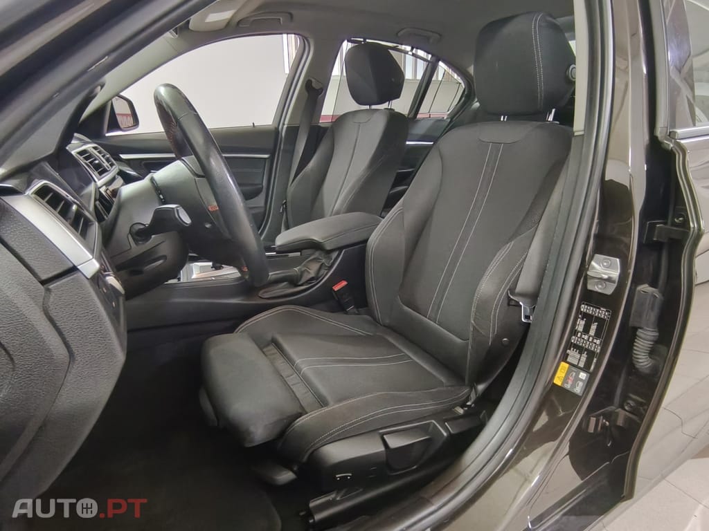 BMW 330 e iPerformance