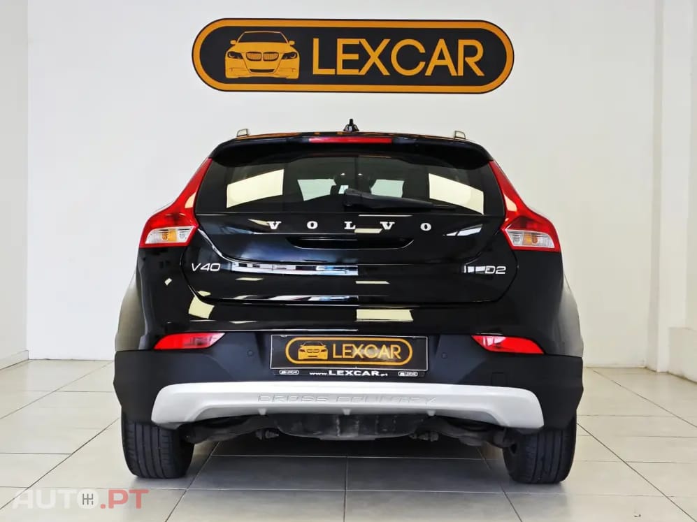 Volvo V40 Cross Country 1.6 D2 Momentum