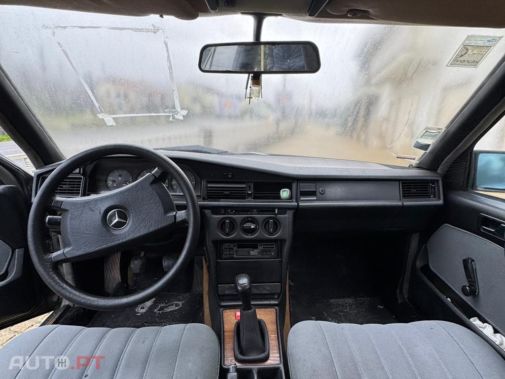Mercedes-Benz 190 2.0