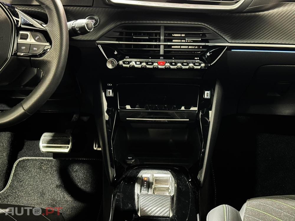 Peugeot E-208 51 kWh GT