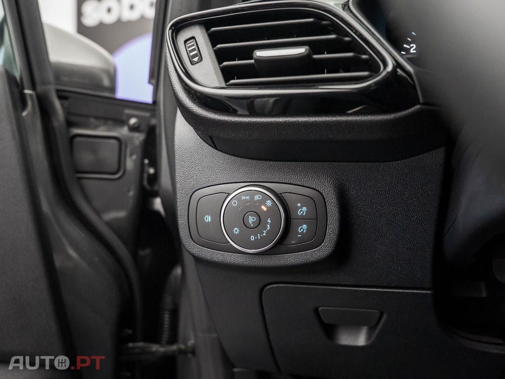 Ford Fiesta 1.0 EcoBoost MHEV Connected