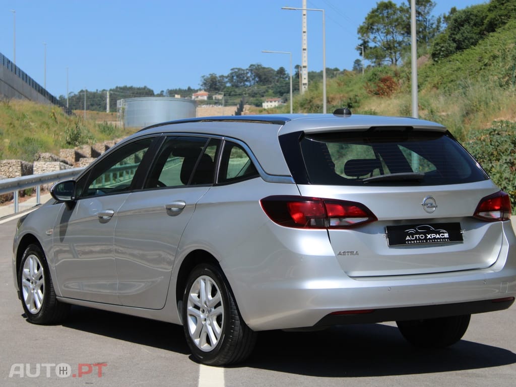 Opel Astra Sports Tourer 1.5 D S&S Business Edition