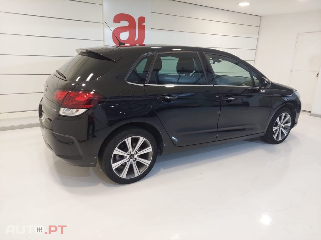 Citroen C4 PureTech 130 Stop & Start EAT6 Selection