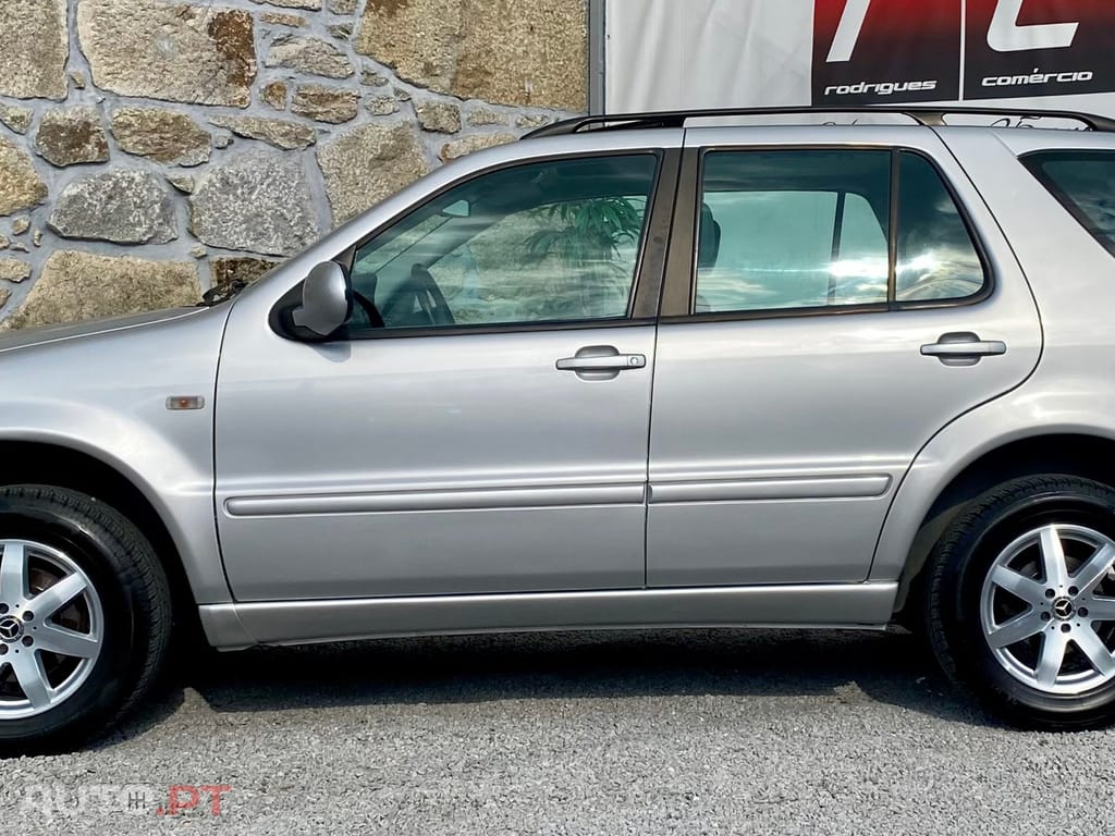 Mercedes-Benz ML 270 CDI 7 Lugares