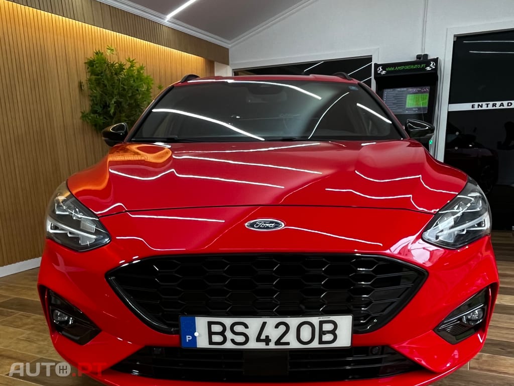 Ford Focus SW 1.0 EcoBoost S&S ST-LINE