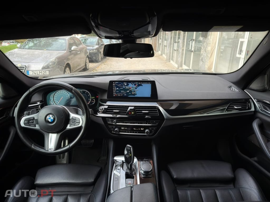 BMW 520 d Pack Desportivo M Auto