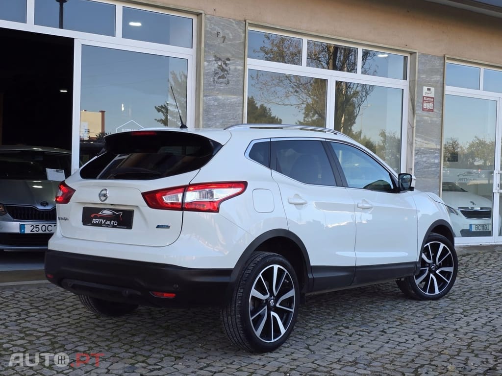 Nissan Qashqai 1.5 dCi N-Connecta 18
