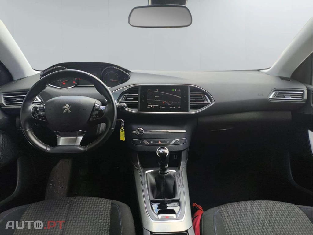 Peugeot 308 1.2i Style