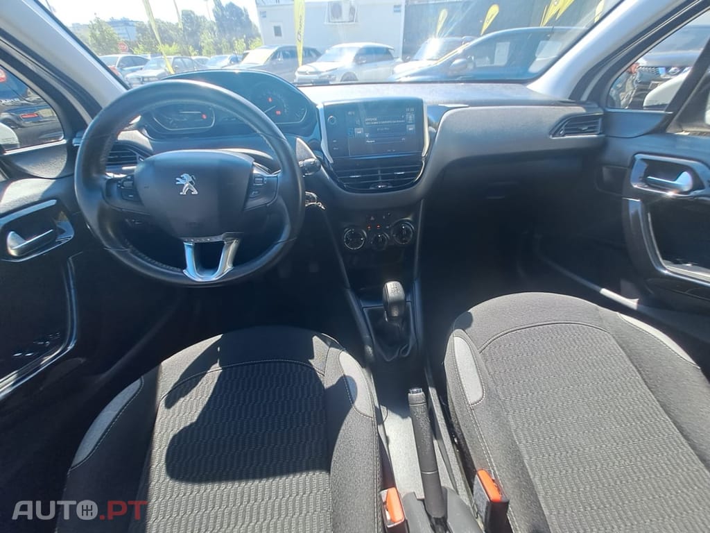 Peugeot 208 82 VTI Allure