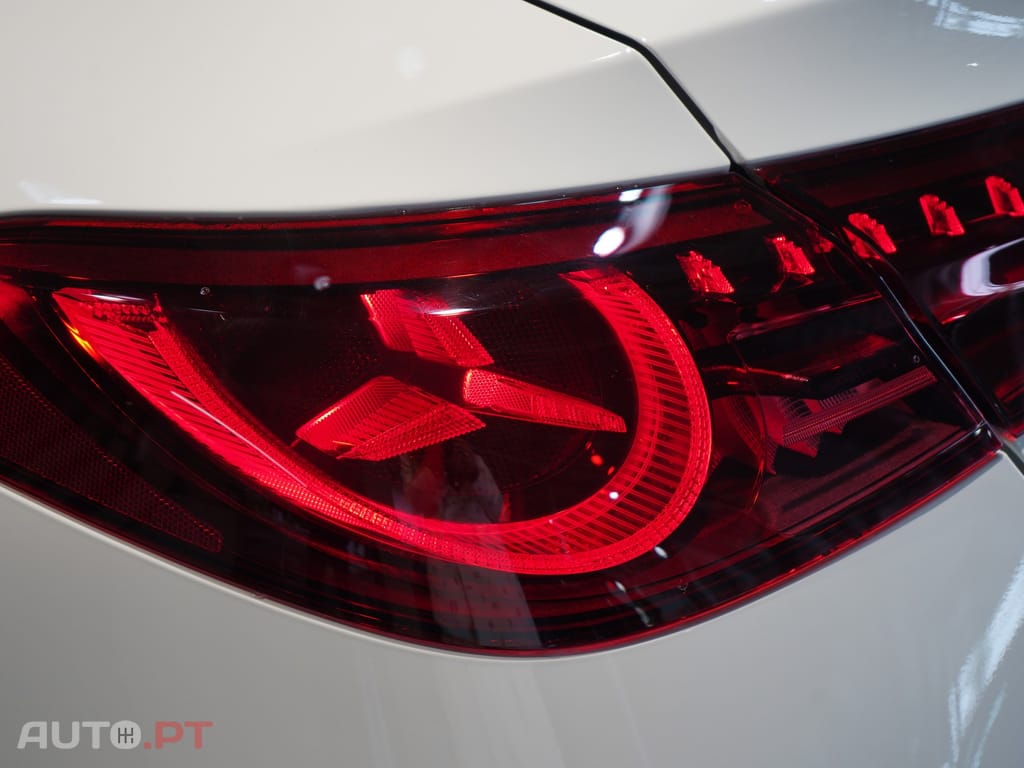 Mercedes-Benz CLA 250 com tecnologia EQ