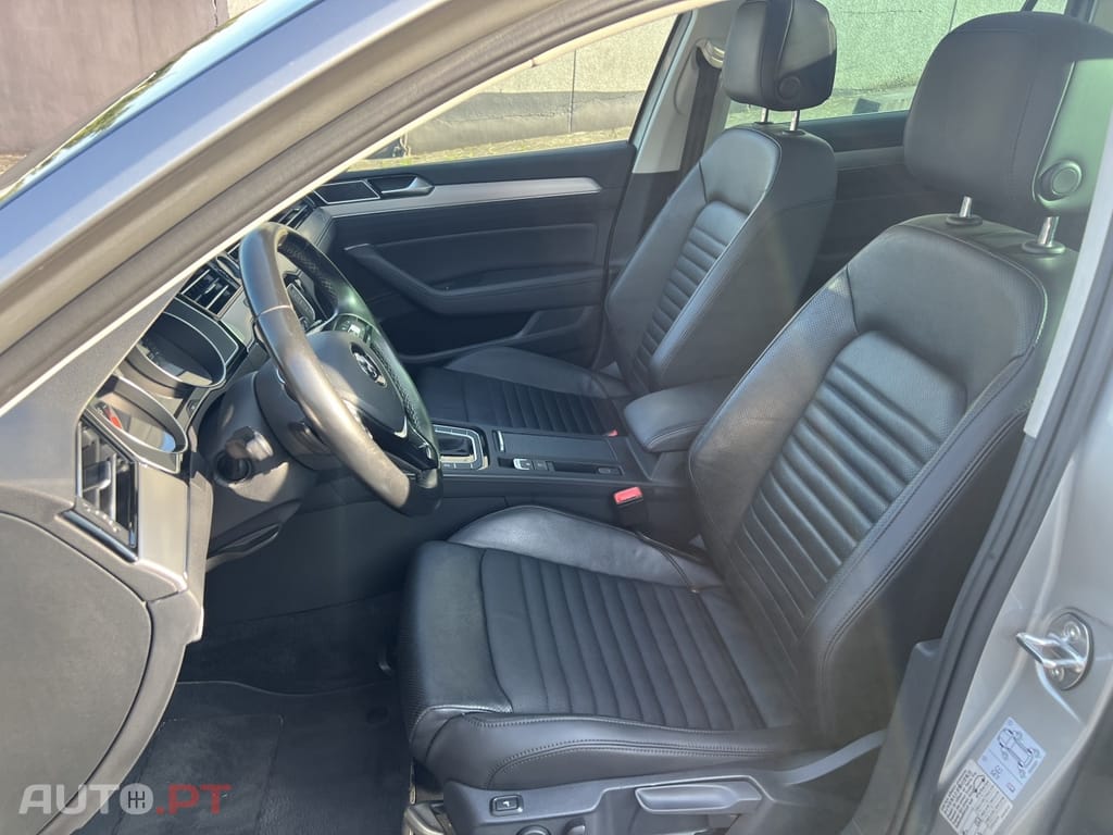 Volkswagen Passat Variant 2.0 TDi R-Line DSG