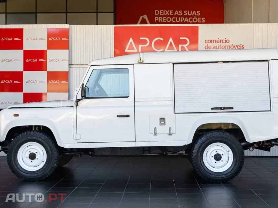 Land Rover Defender 90 SW 2.5 Td5 E