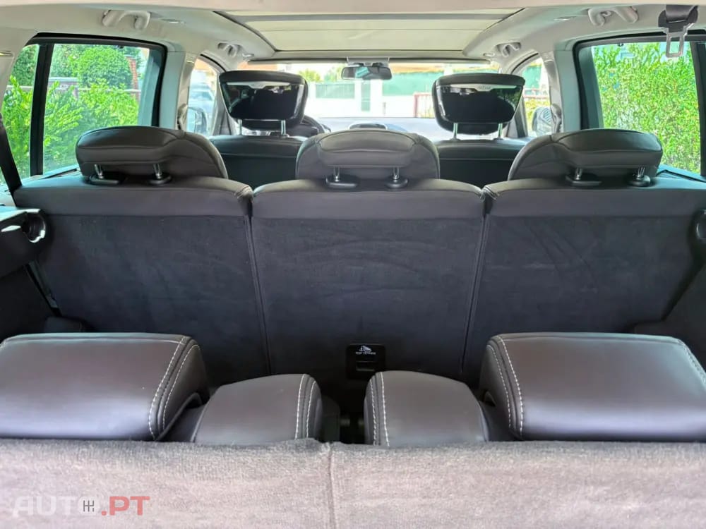 Renault Espace 1.6 dCi Initiale Paris EDC