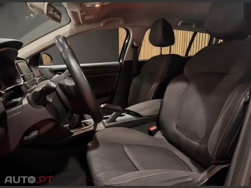 Renault Mégane Sport Tourer 1.5 Blue dCi Limited