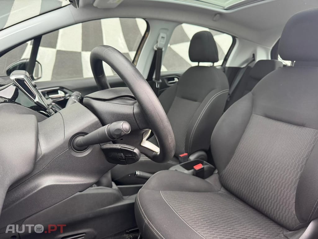 Peugeot 208 PureTech 82 Start & Stop Allure