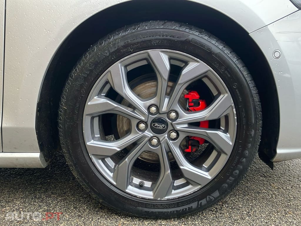 Ford Focus 1.0 EcoBoost MHEV ST-Line