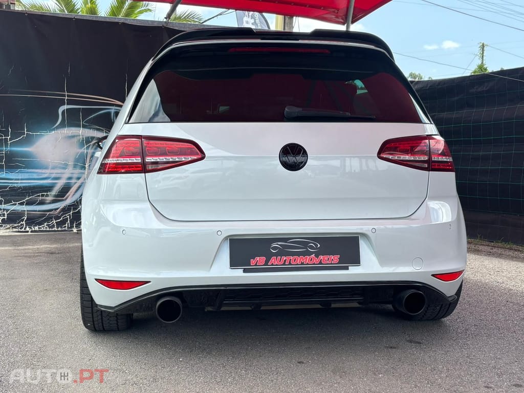Volkswagen Golf 2.0 TSi GTi DSG Performance