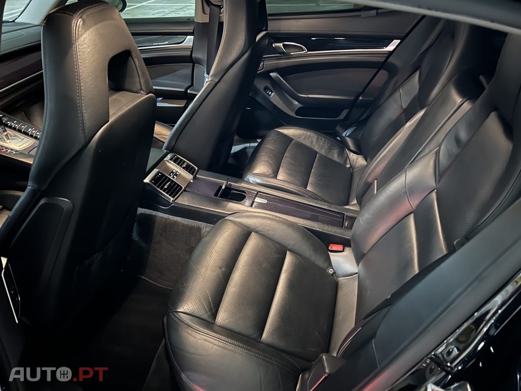 Porsche Panamera Diesel Platinum Edition