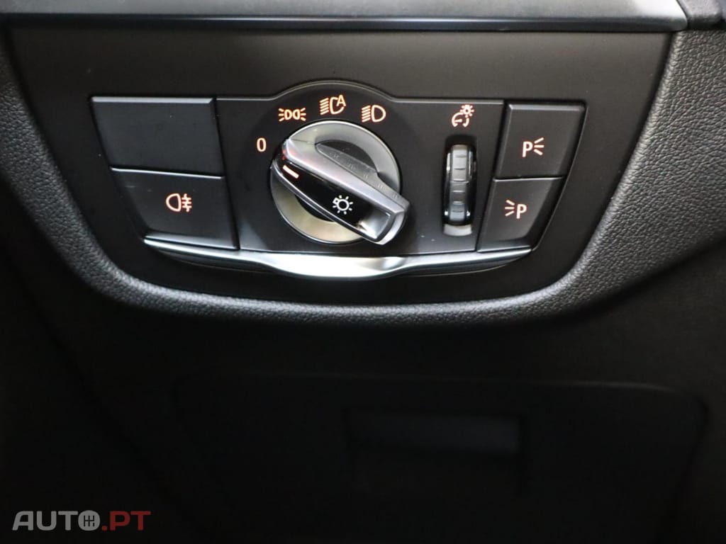 BMW X3 xDrive30e Auto — fotografia 18