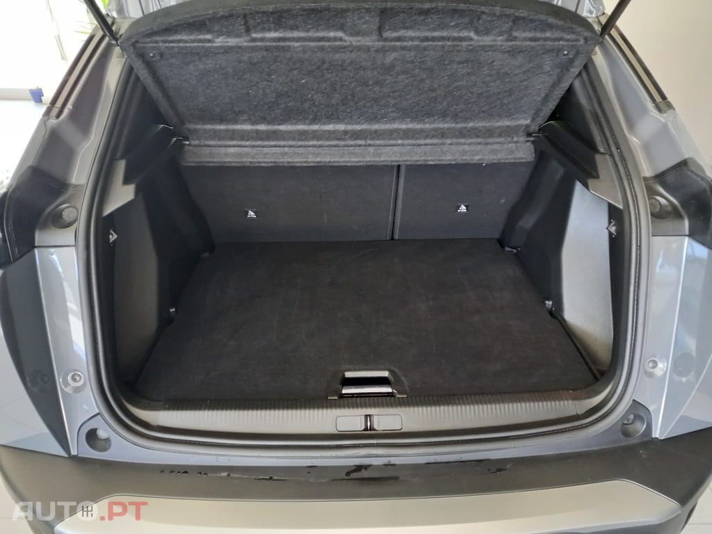 Peugeot 2008 1.2 PureTech Allure