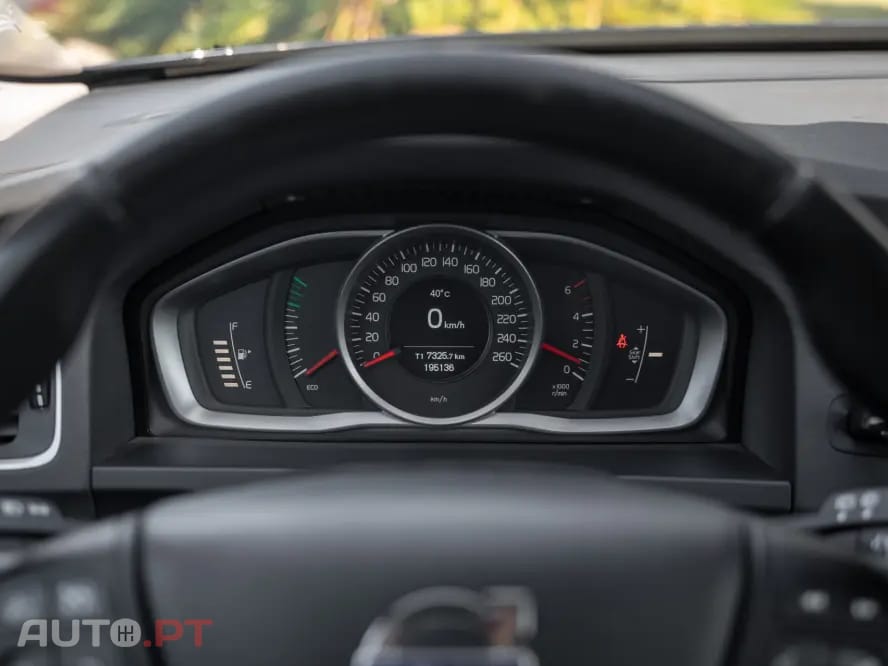 Volvo V60 2.0 D2 Momentum