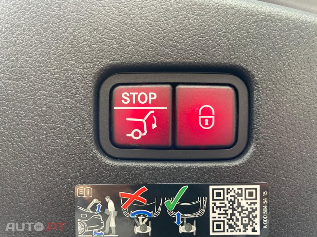 Mercedes-Benz CLE 200 COUPE AMG 