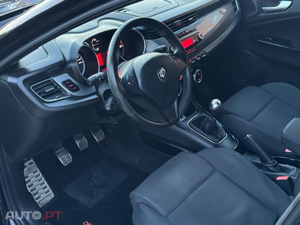 Alfa Romeo Giulietta 1.6 JTDm Distinctive