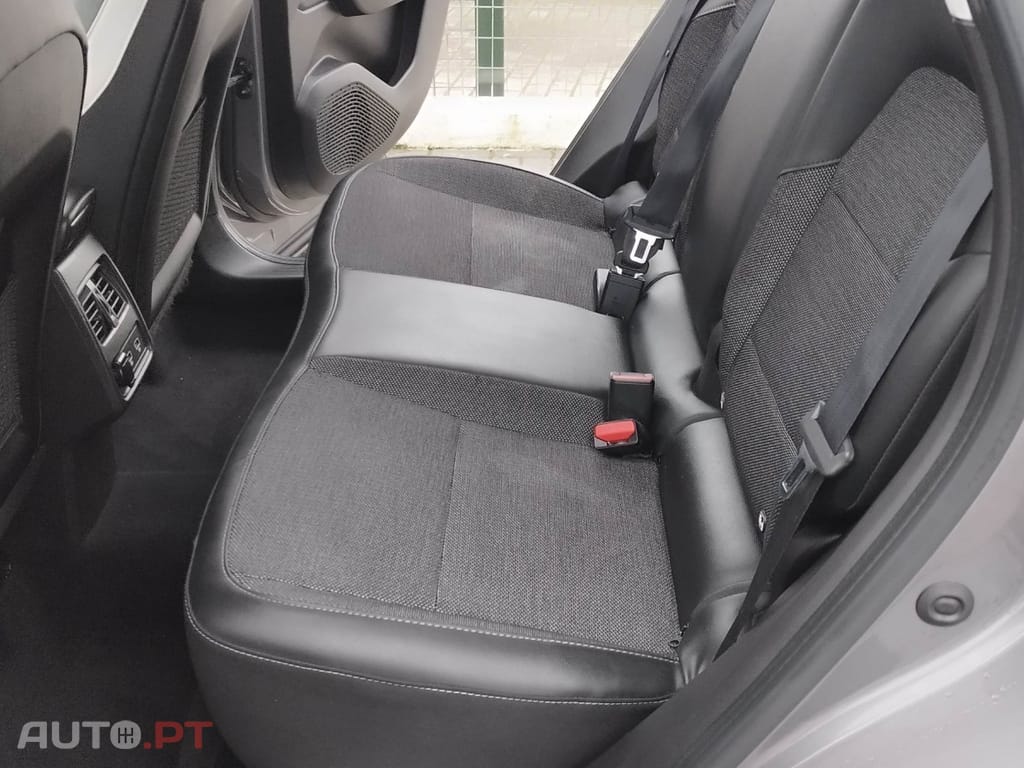 Renault Captur 1.6 E-Tech Plug-In Intens