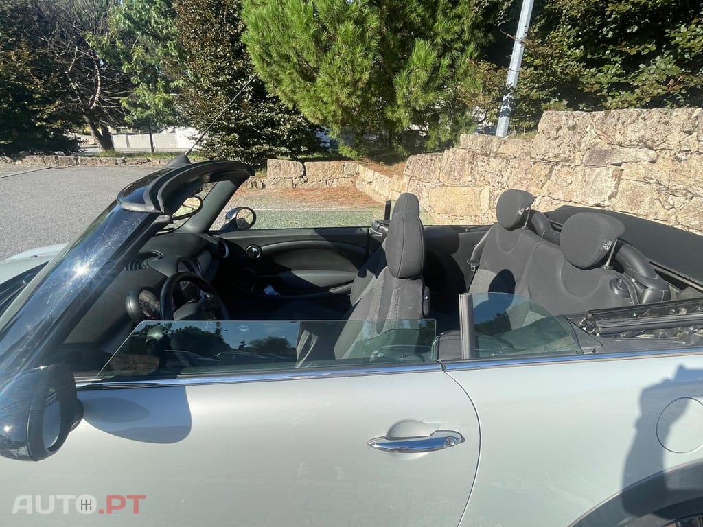 MINI Cabrio Cooper D 1.6