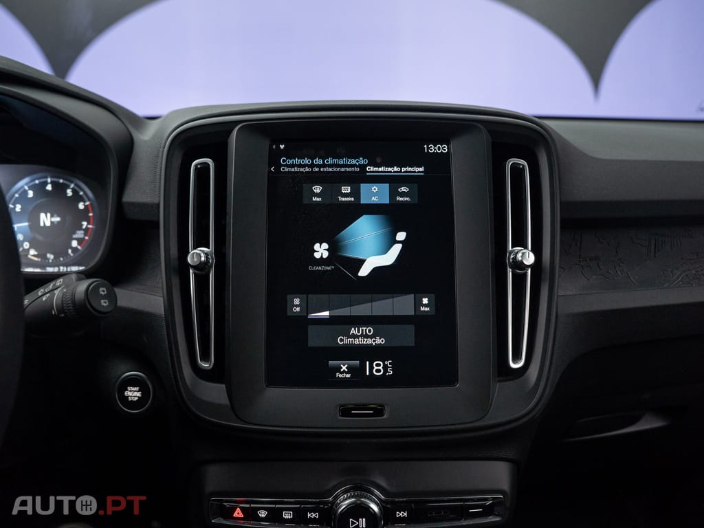 Volvo XC40 1.5 T2 Momentum Core