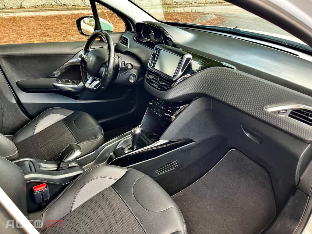 Peugeot 2008 Automático