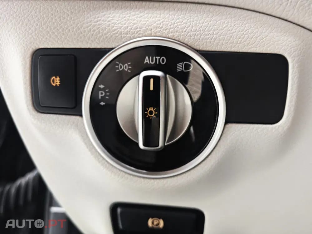 Mercedes-Benz GLA 200 d 4Matic 7G-DCT Urban