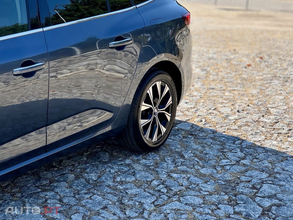 Renault Mégane Sport Tourer 1.6 E-Tech Plug-In Limited